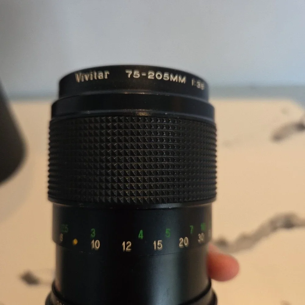 Vintage Vivitar 75-205 mm 1:3.8 Close Focusing Auto‎ Zoom Lens Asanuma Case
